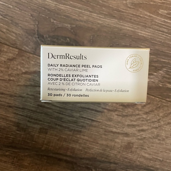 NWT Bundle of Arbonne Detox Mask & DermResults peel pads - Picture 2 of 7